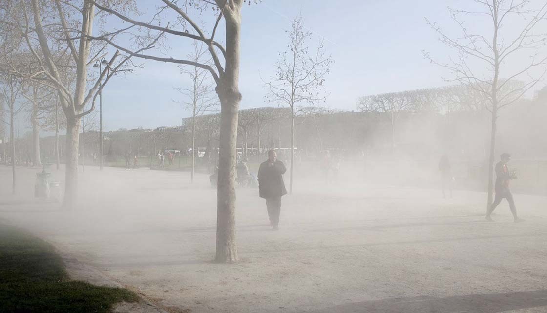 Пыль на улице весной